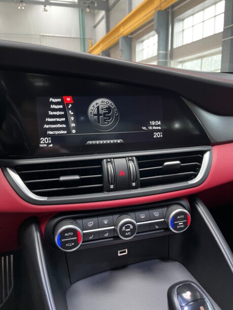 Alfa Romeo Giulia, 2018 г.