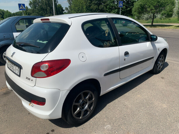 Peugeot 206 Plus, 2011 г.
