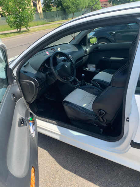 Peugeot 206 Plus, 2011 г.