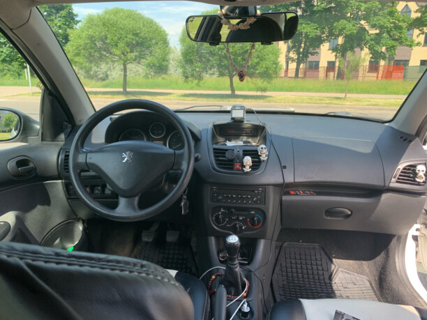 Peugeot 206 Plus, 2011 г.