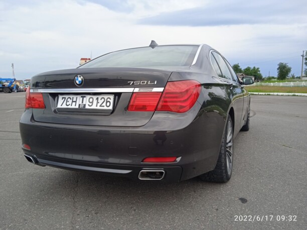 BMW 7 серия F02 (Long), 2010 г.