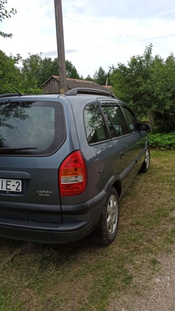 Opel Zafira A, 7 мест, 2001 г.