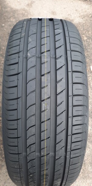 Легковые шины Nexen N FERA SU 1 235/40 R18 4 шт.