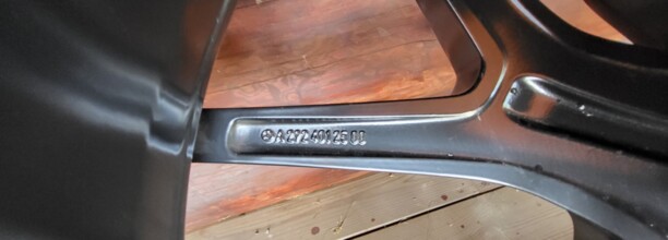 Оригинал мерседес 10x22 5x115 4 шт.