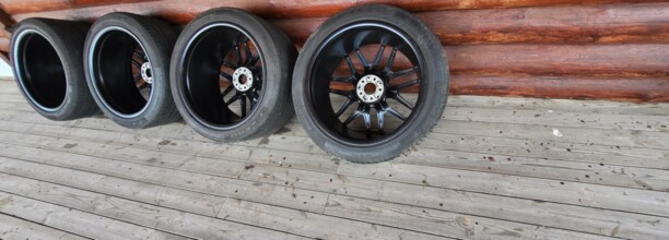 Оригинал мерседес 10x22 5x115 4 шт.