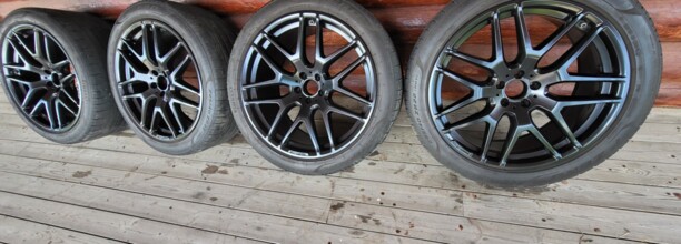 Оригинал мерседес 10x22 5x115 4 шт.