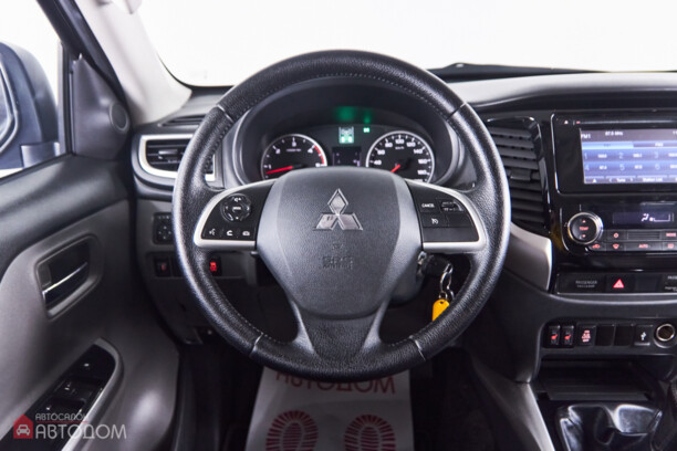 Mitsubishi L200 V, 2015 г.