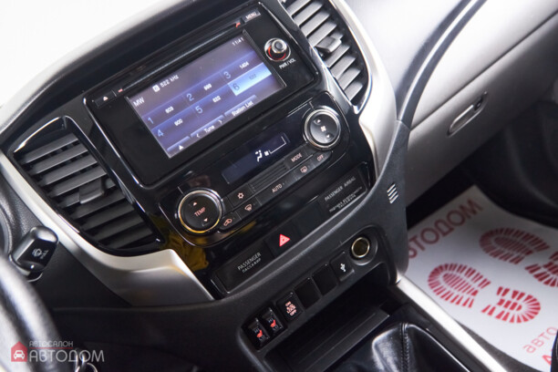 Mitsubishi L200 V, 2015 г.