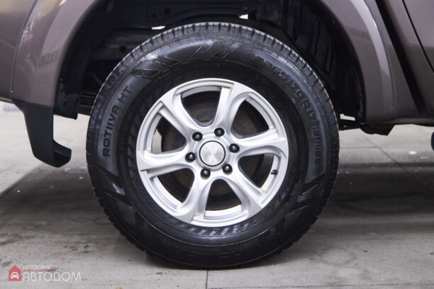 Mitsubishi L200 V, 2015 г.