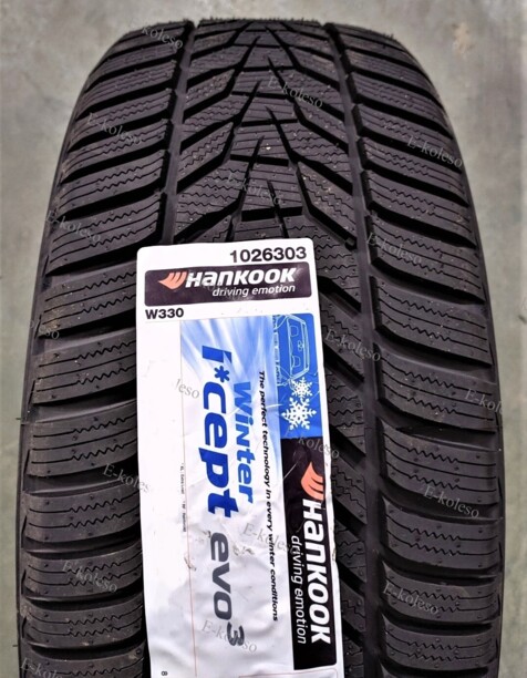 Легковые шины Hankook Winter i*cept evo3 W330 235/50 R17 4 шт.