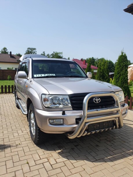 Toyota Land Cruiser J100 · 2-й рестайлинг, 7 мест, 2006 г.