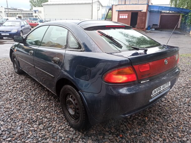 Mazda 323F, 1998 г.