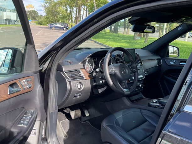 Mercedes-Benz GLE W166, 2015 г.