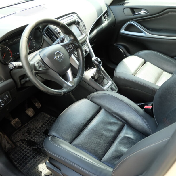 Opel Zafira C · Рестайлинг, 7 мест, 2017 г.