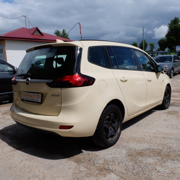 Opel Zafira C · Рестайлинг, 7 мест, 2017 г.