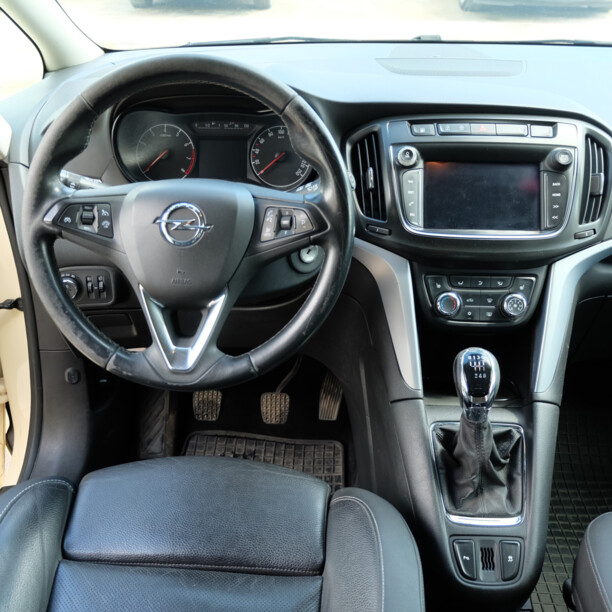 Opel Zafira C · Рестайлинг, 7 мест, 2017 г.