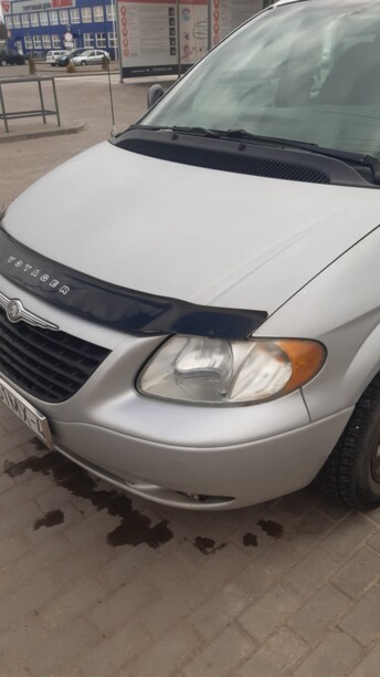 Chrysler Voyager IV, 7 мест, 2001 г.