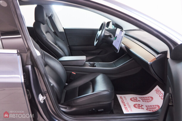 Tesla Model 3, 2018 г.