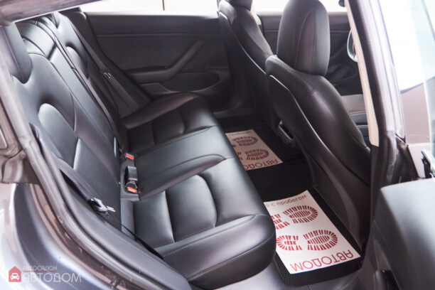Tesla Model 3, 2018 г.