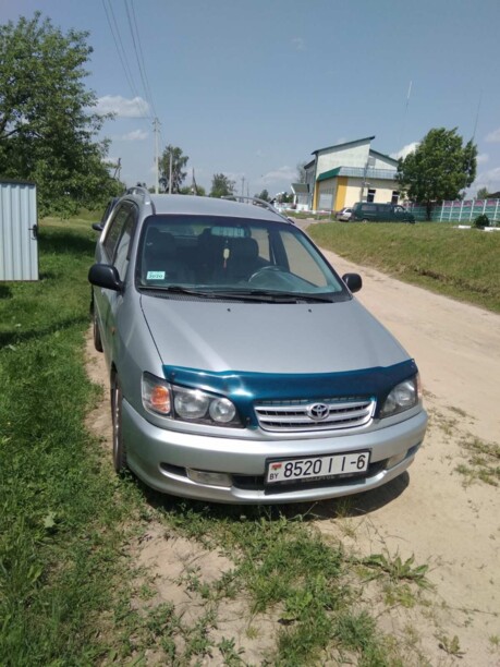 Toyota Picnic, 7 мест, 1999 г.