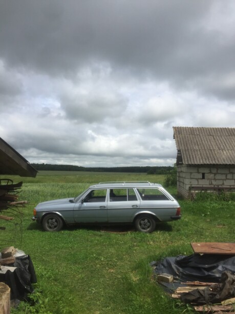 Mercedes-Benz E-Класс W123, 1984 г.