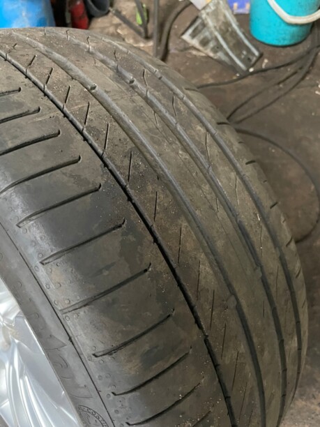 Легковые шины Continental 275/45 R19 4 шт.