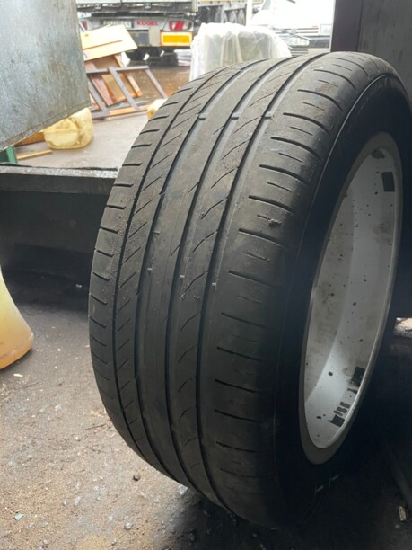 Легковые шины Continental 275/45 R19 4 шт.