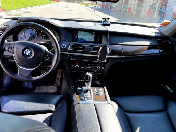 BMW 7 серия F01, F04, 2011 г.