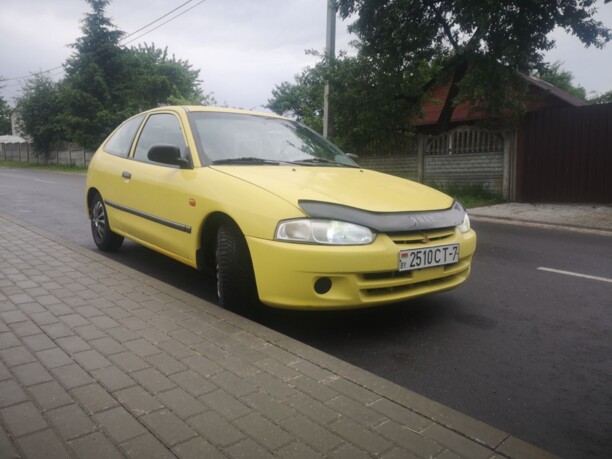 Mitsubishi Colt V, 1998 г.
