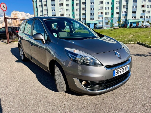 Renault Grand Scenic III · 2-й рестайлинг, 7 мест, 2013 г.