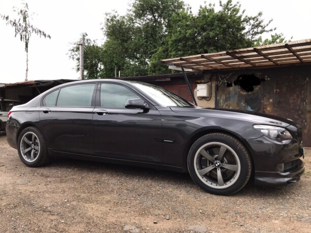 BMW 7 серия F02 (Long), 2010 г.