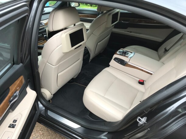 BMW 7 серия F02 (Long), 2010 г.