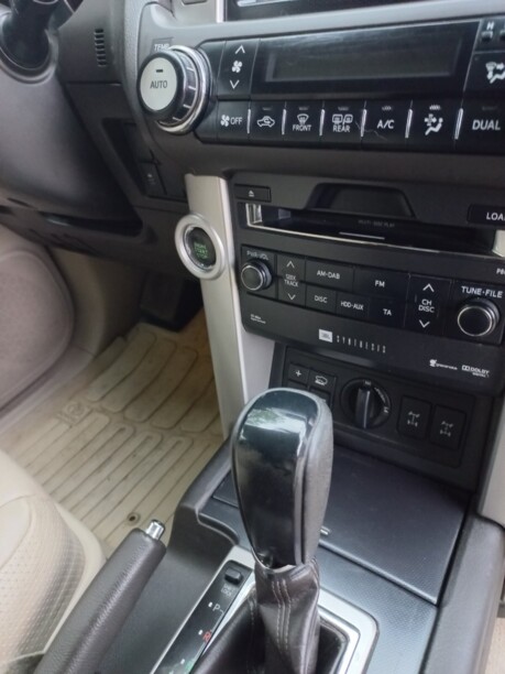 Toyota Land Cruiser Prado J150, 2010 г.