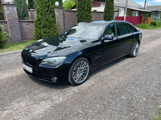 BMW 7 серия F02 (Long), 2010 г.