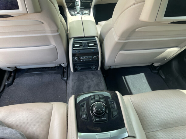 BMW 7 серия F02 (Long), 2010 г.