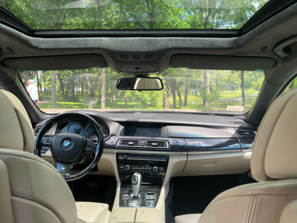 BMW 7 серия F02 (Long), 2010 г.