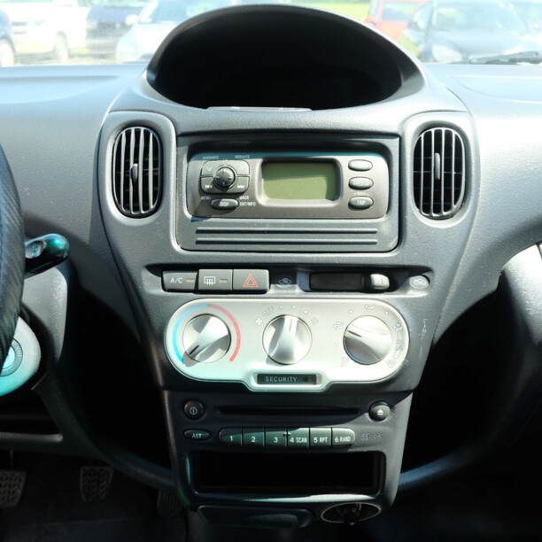 Toyota Yaris Verso, 2003 г.