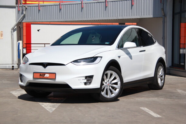 Tesla Model X, 2017 г.