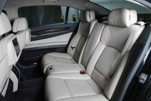 BMW 7 серия F02 (Long), 2010 г.
