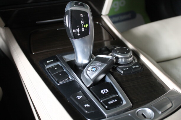 BMW 7 серия F02 (Long), 2010 г.