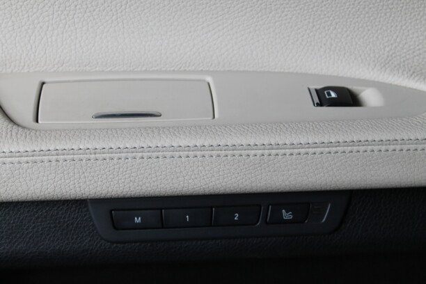 BMW 7 серия F02 (Long), 2010 г.
