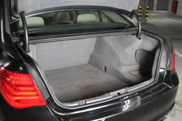 BMW 7 серия F02 (Long), 2010 г.