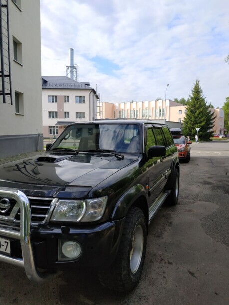 Nissan Patrol Y61, 7 мест, 2004 г.