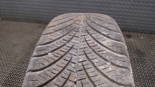 Легковые шины GoodYear Vector 4seasons 195/65 R15 2 шт.