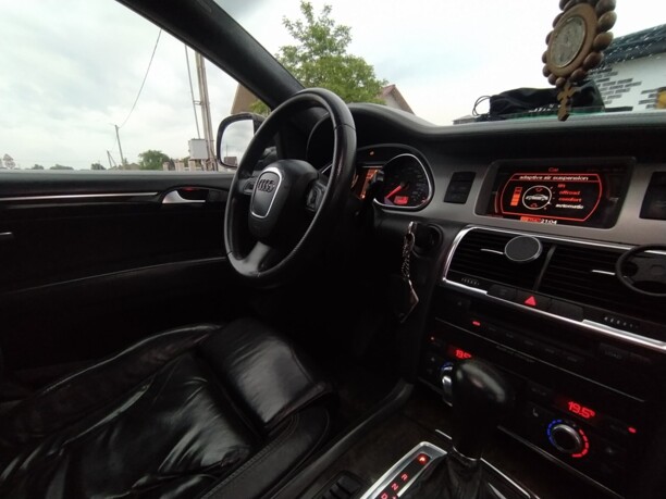 Audi Q7 4L, 7 мест, 2008 г.