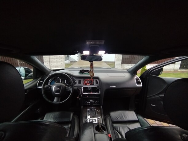 Audi Q7 4L, 7 мест, 2008 г.