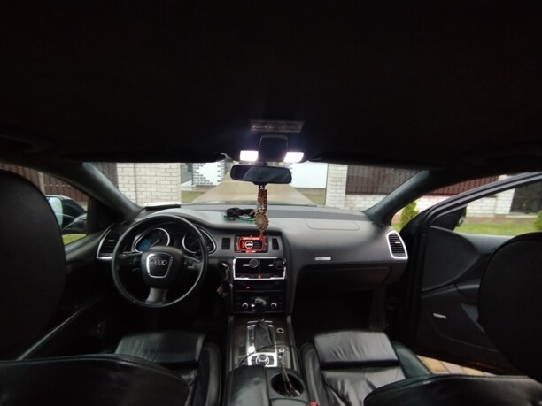 Audi Q7 4L, 7 мест, 2008 г.