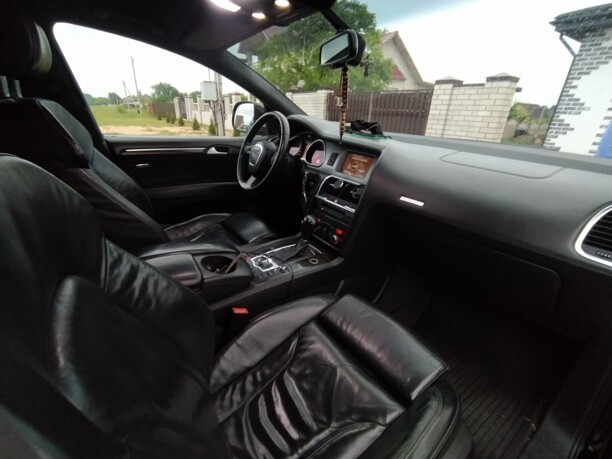 Audi Q7 4L, 7 мест, 2008 г.