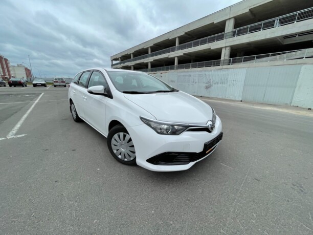 Toyota Auris II (E180) · Рестайлинг, 2017 г.