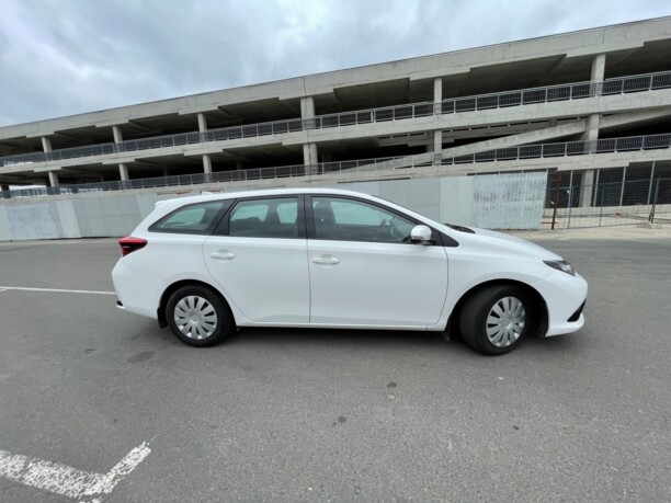 Toyota Auris II (E180) · Рестайлинг, 2017 г.